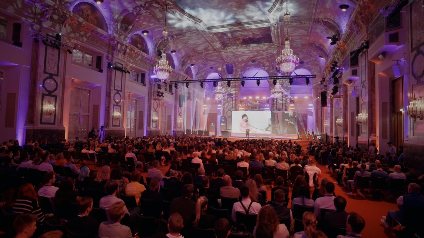 Aftermovie — Saal mit Publikum in der Wiener Hofburg